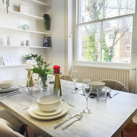 Stylish 2-Bedroom Apartment Near Abbey Road, Maida Vale London Exterior photo