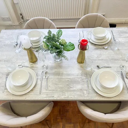 Stylish 2-Bedroom Apartment Near Abbey Road, Maida Vale London Exterior photo