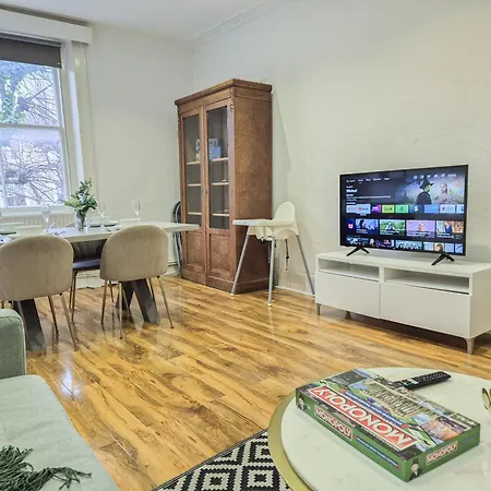 Stylish 2-Bedroom Apartment Near Abbey Road, Maida Vale London Exterior photo