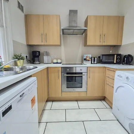 Stylish 2-Bedroom Apartment Near Abbey Road, Maida Vale London Exterior photo