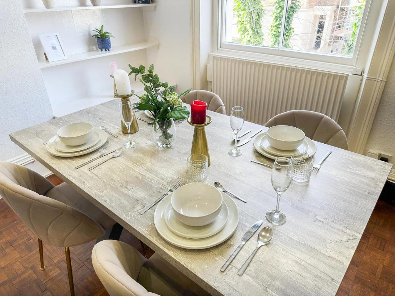 Stylish 2-bedroom Near Abbey Road, Maida Vale Appartamento