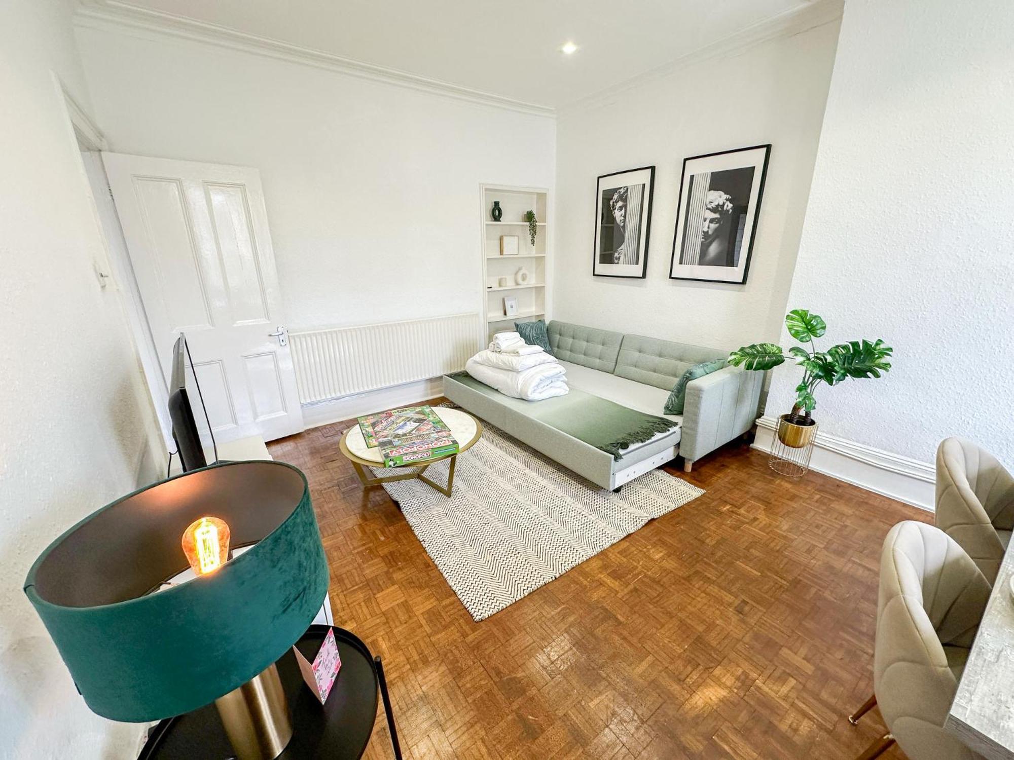Stylish 2-bedroom Near Abbey Road, Maida Vale * Londra