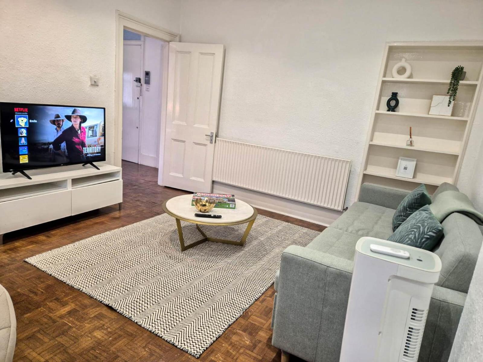 Stylish 2-bedroom Near Abbey Road, Maida Vale Appartamento