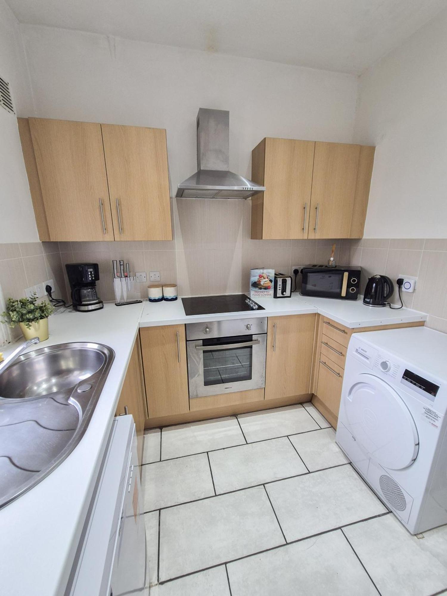 Stylish 2-bedroom Near Abbey Road, Maida Vale * Londra